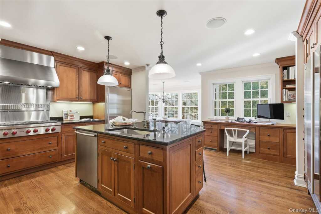 365 Grace Church Street, Rye, NY 10580 - Photo 12 of 44