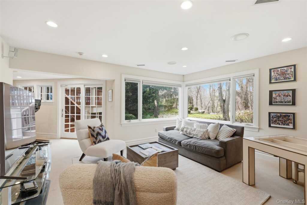 365 Grace Church Street, Rye, NY 10580 - Photo 28 of 44