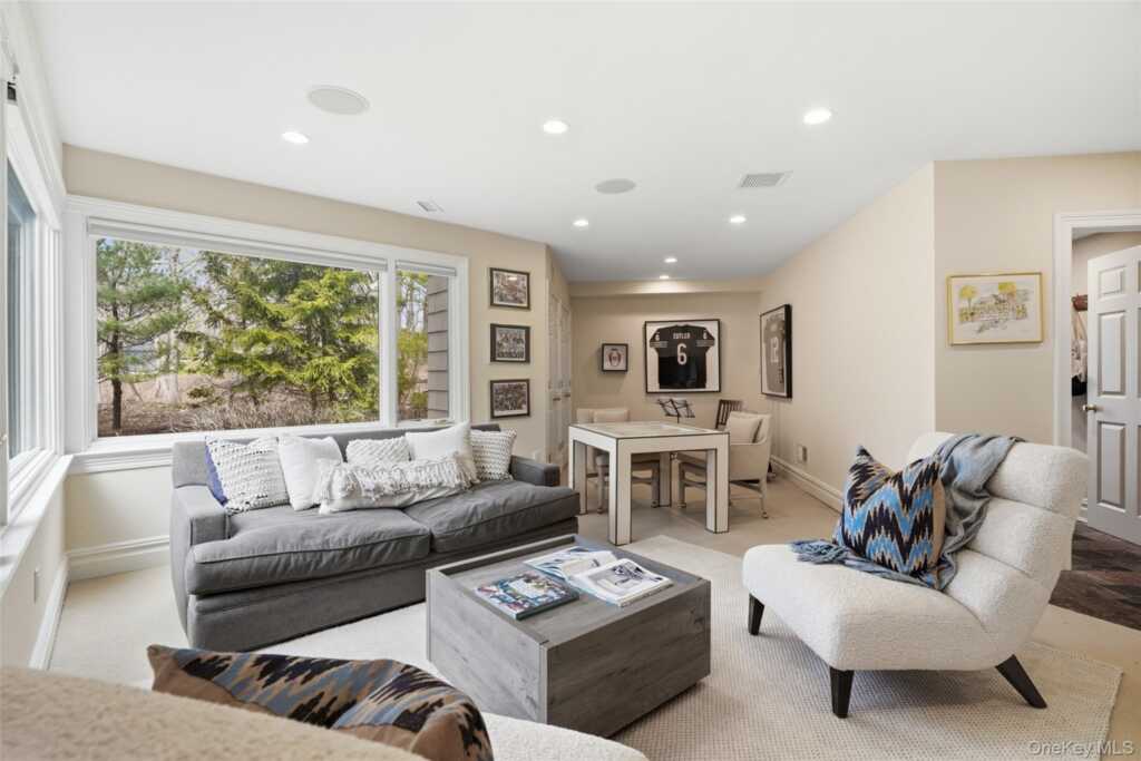 365 Grace Church Street, Rye, NY 10580 - Photo 29 of 44