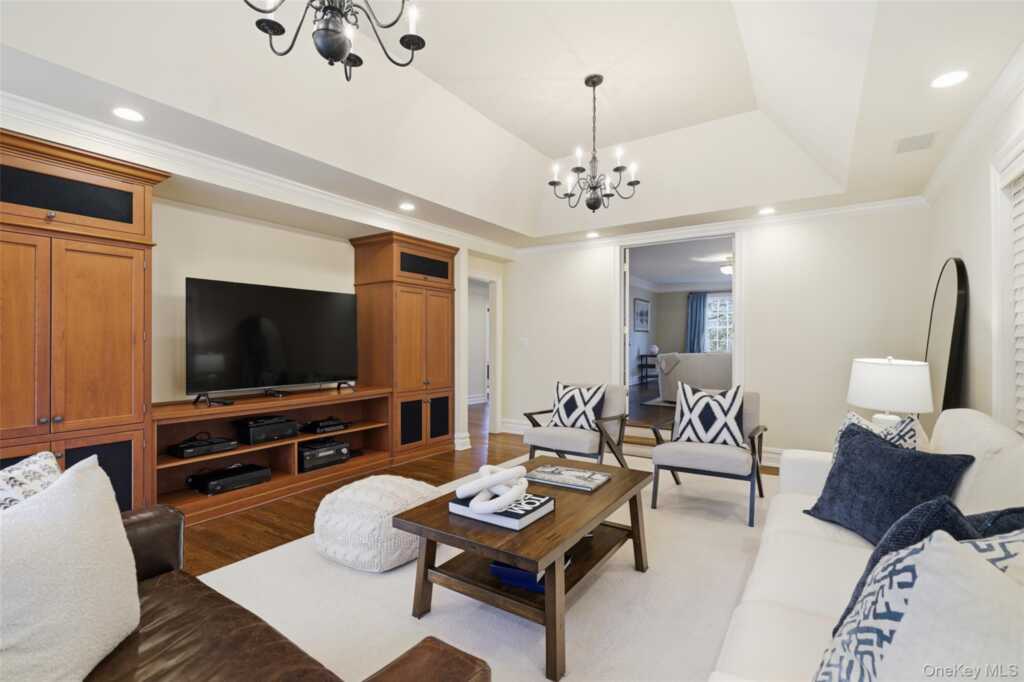 365 Grace Church Street, Rye, NY 10580 - Photo 7 of 44