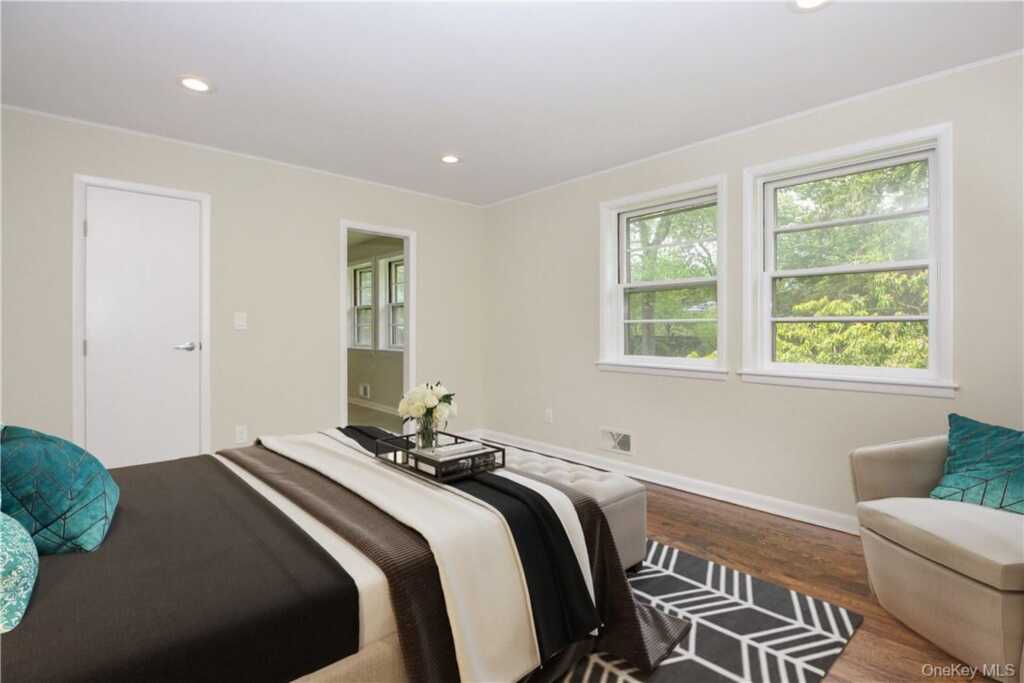 205 Soundview Avenue, White Plains, NY 10606 - Photo 12 of 23
