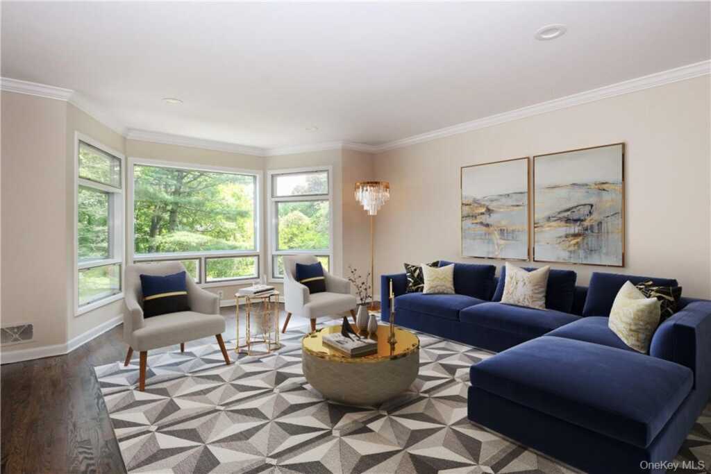 205 Soundview Avenue, White Plains, NY 10606 - Photo 4 of 23