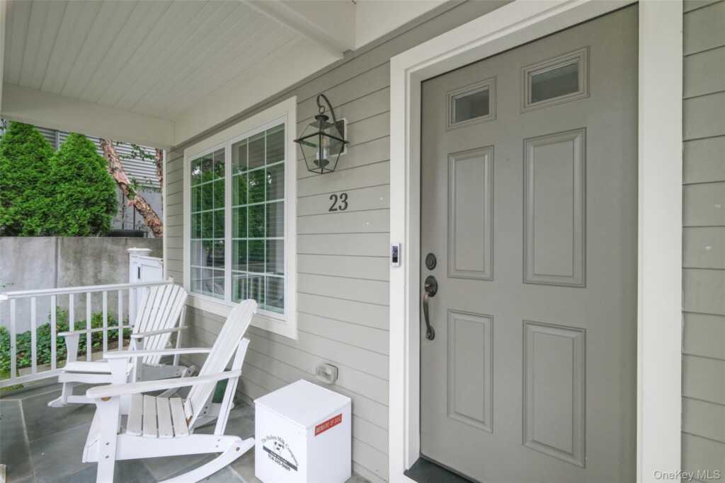 23 Cedar Place, Rye, NY 10580 - Photo 2 of 24