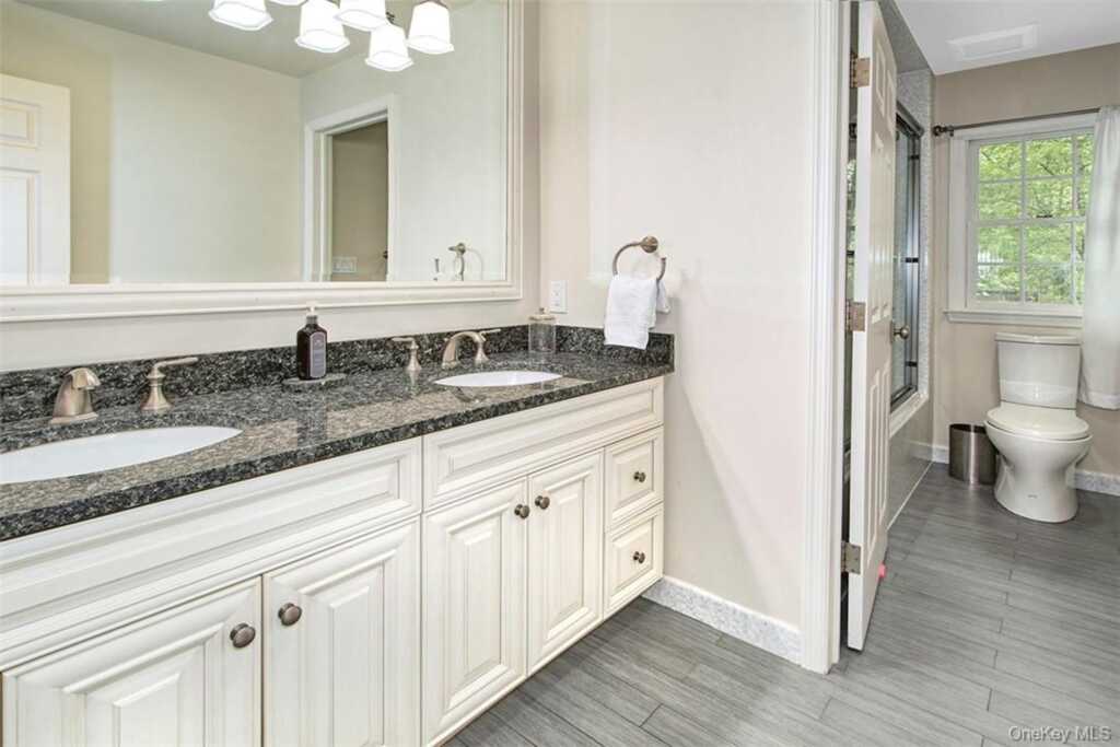 21 Douglas Circle, Rye, NY 10580 - Photo 13 of 28