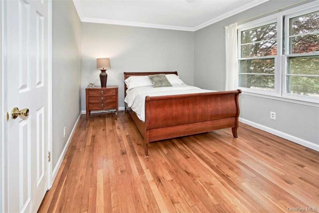 21 Douglas Circle, Rye, NY 10580 - Photo 14 of 28