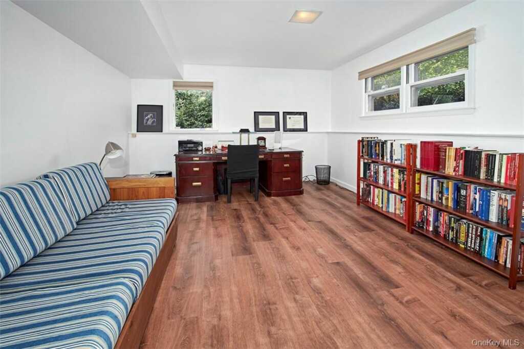 21 Douglas Circle, Rye, NY 10580 - Photo 23 of 28