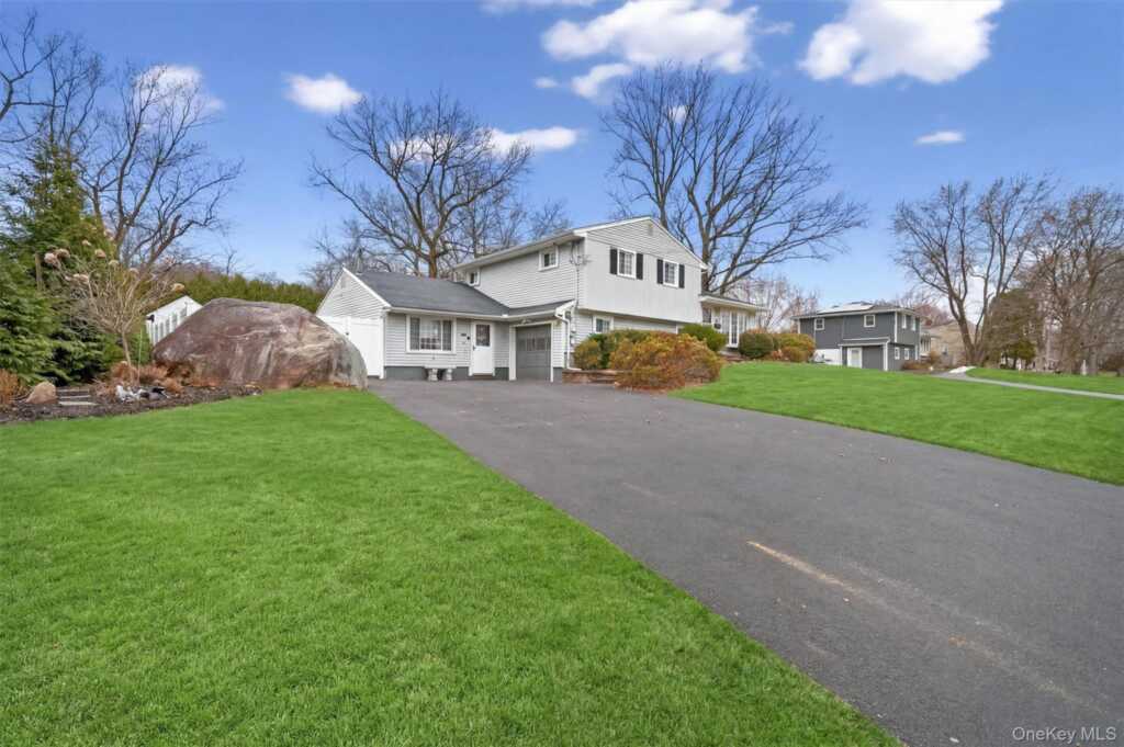 22 Morris Drive, New City, NY 10956 - Photo 3 of 38