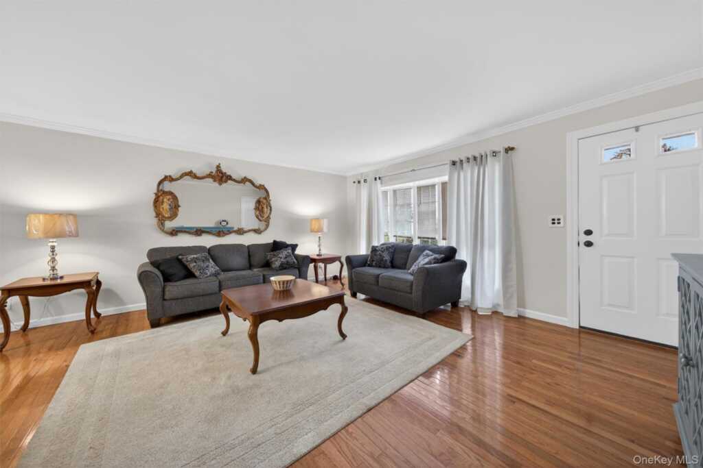 22 Morris Drive, New City, NY 10956 - Photo 7 of 38