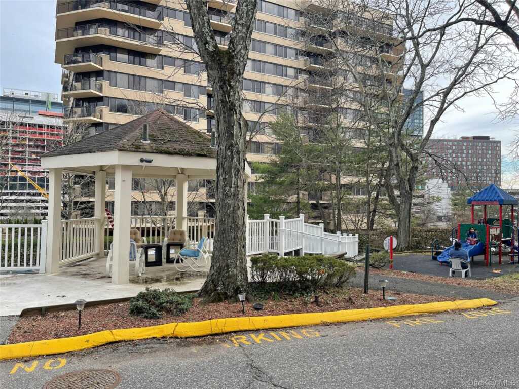 26 Hillside Terrace, Unit #F, White Plains, NY 10601 - Photo 14 of 16