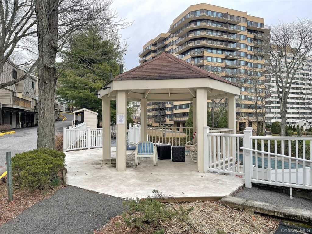 26 Hillside Terrace, Unit #F, White Plains, NY 10601 - Photo 16 of 16