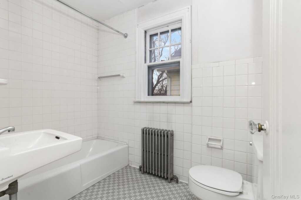 3 Hill Street, New Rochelle, NY 10801 - Photo 24 of 46