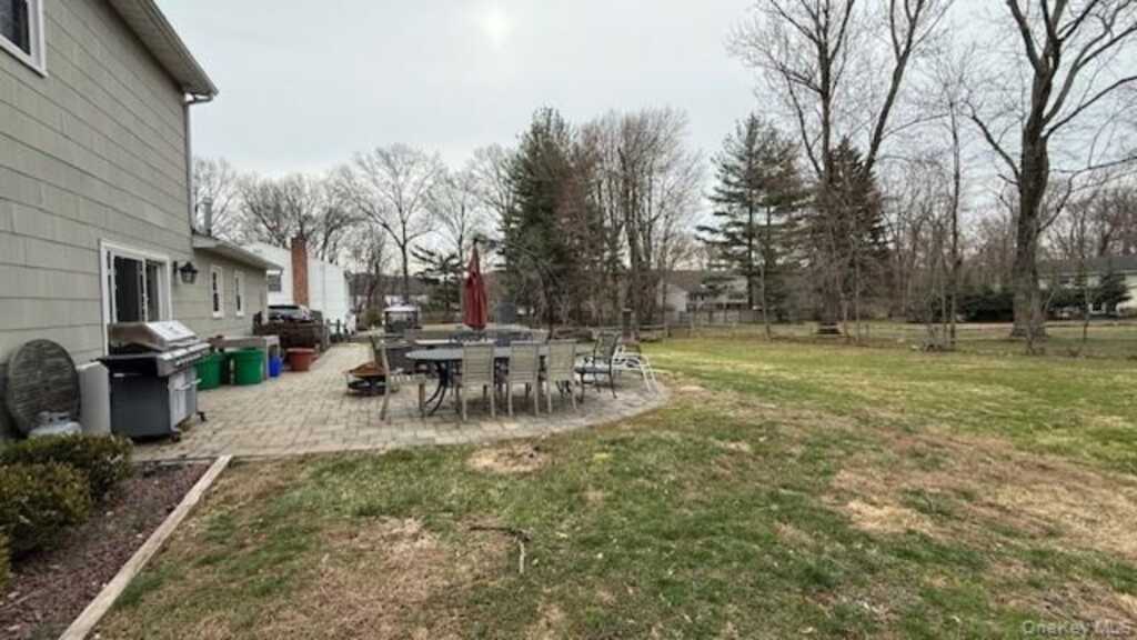 3 Flower Lane, Valley Cottage, NY 10989 - Photo 16 of 18