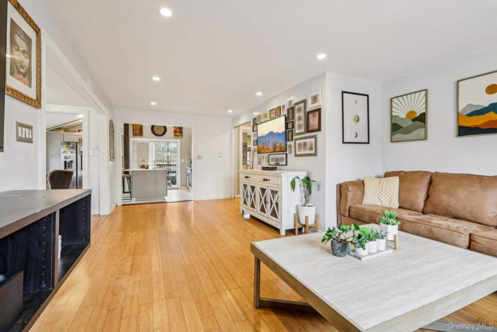 19 Parker Avenue, New City, NY 10956 - Photo 5 of 35