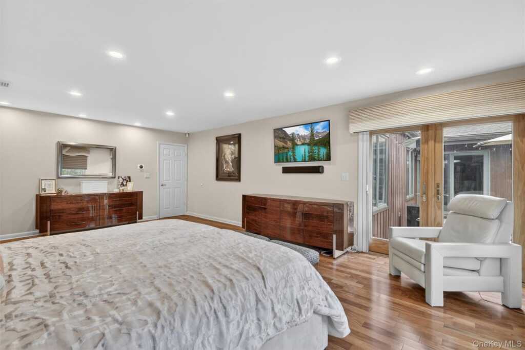 8 Augusta Court, New City, NY 10956 - Photo 17 of 38