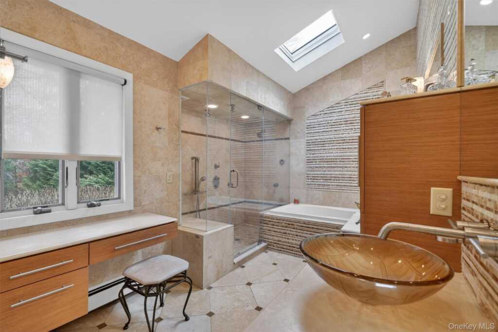 8 Augusta Court, New City, NY 10956 - Photo 18 of 38