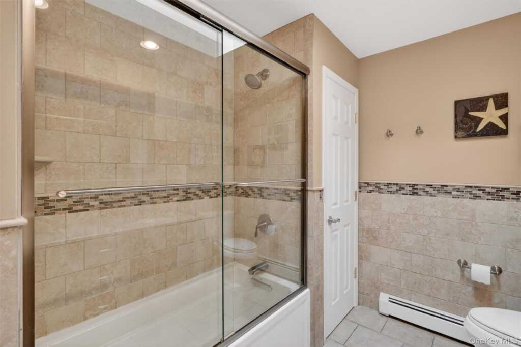 8 Augusta Court, New City, NY 10956 - Photo 25 of 38