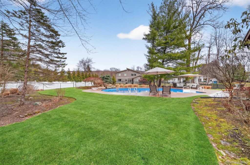 8 Augusta Court, New City, NY 10956 - Photo 36 of 38