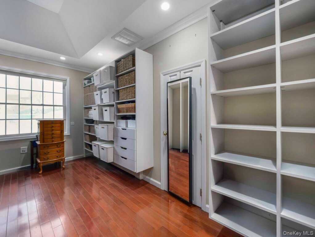 6 Park Avenue, Valley Cottage, NY 10989 - Photo 21 of 38