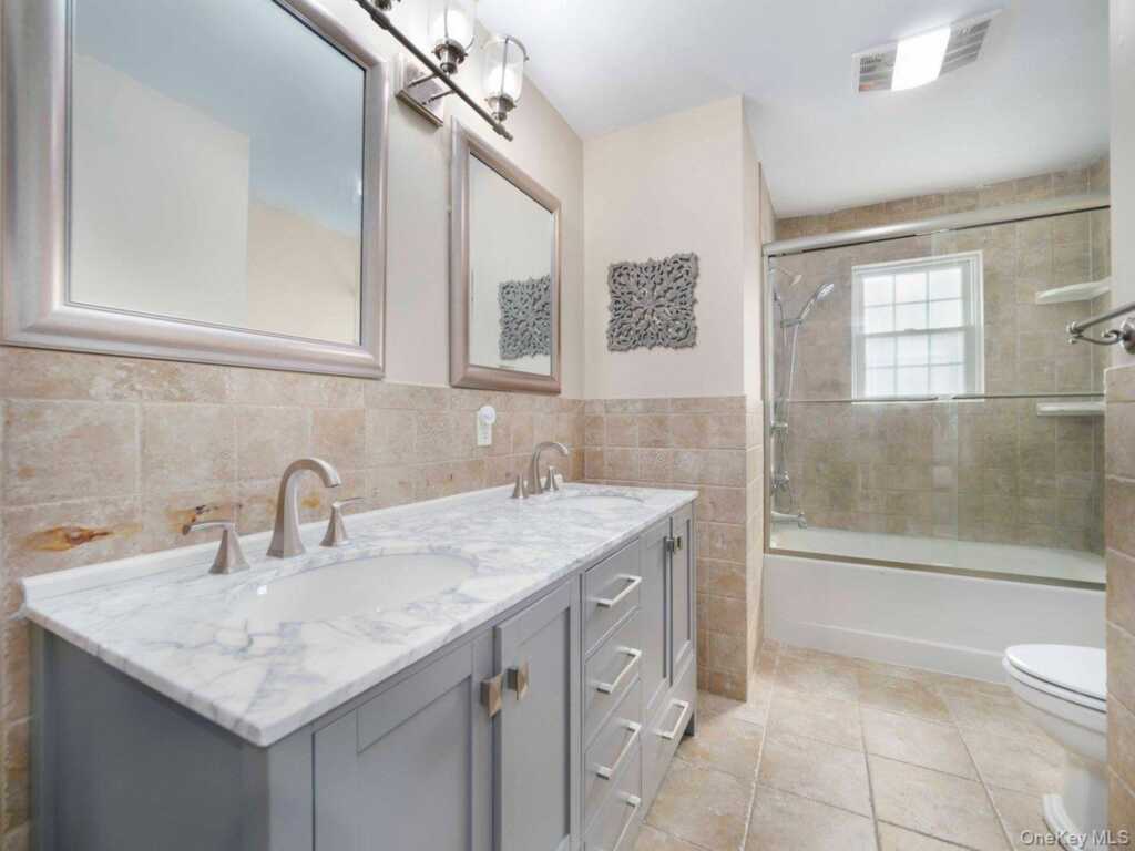 6 Park Avenue, Valley Cottage, NY 10989 - Photo 28 of 38