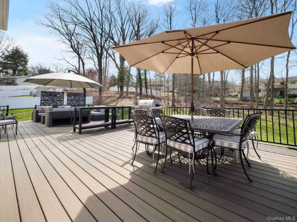 6 Park Avenue, Valley Cottage, NY 10989 - Photo 30 of 38