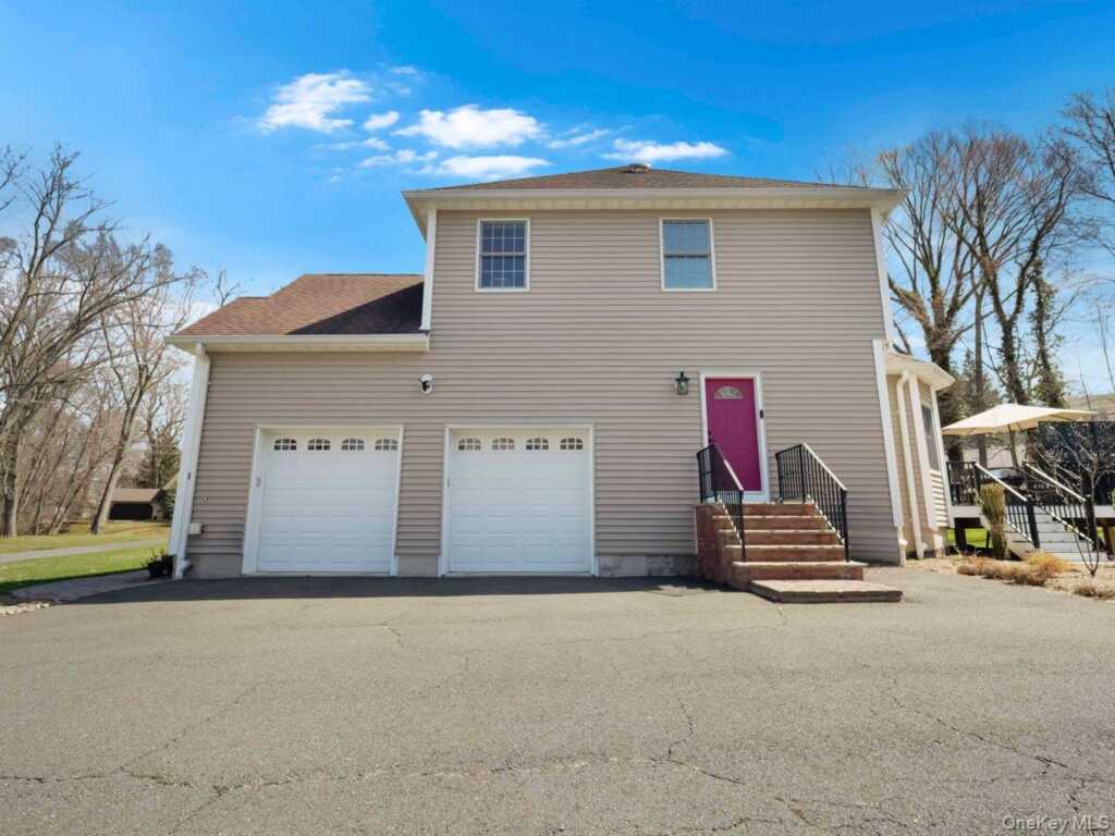 6 Park Avenue, Valley Cottage, NY 10989 - Photo 33 of 38