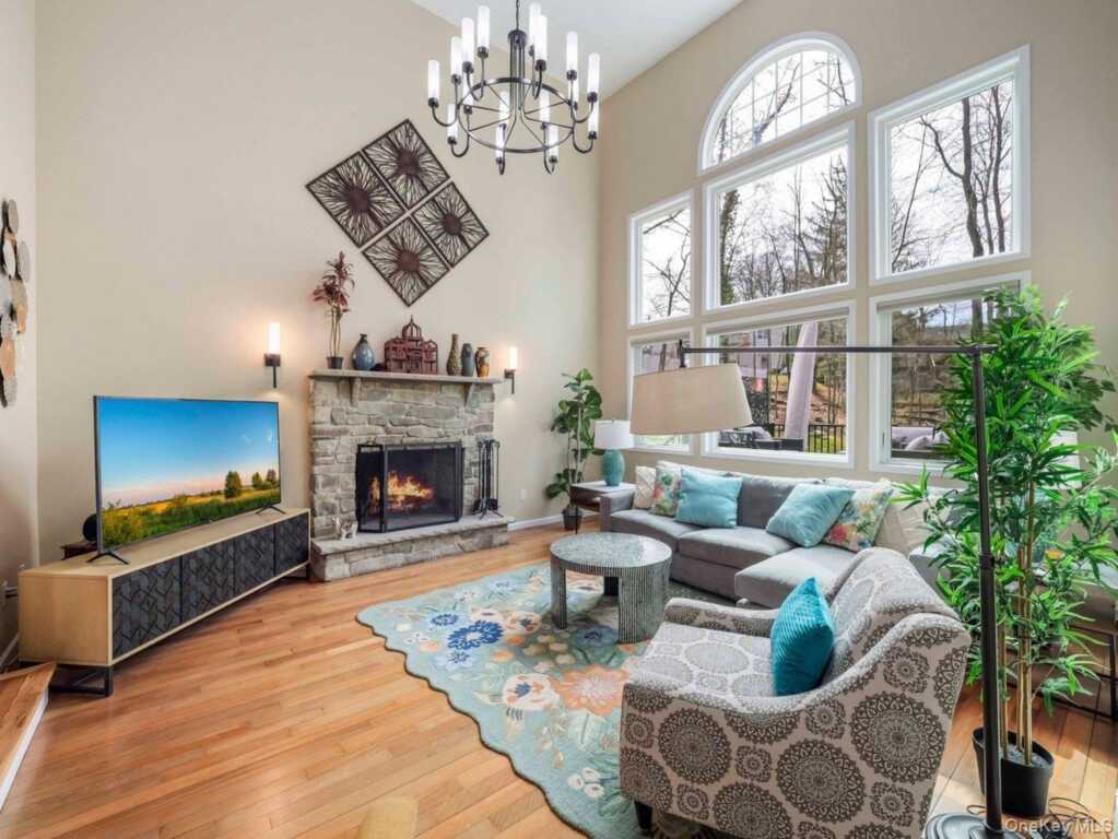 6 Park Avenue, Valley Cottage, NY 10989 - Photo 4 of 38