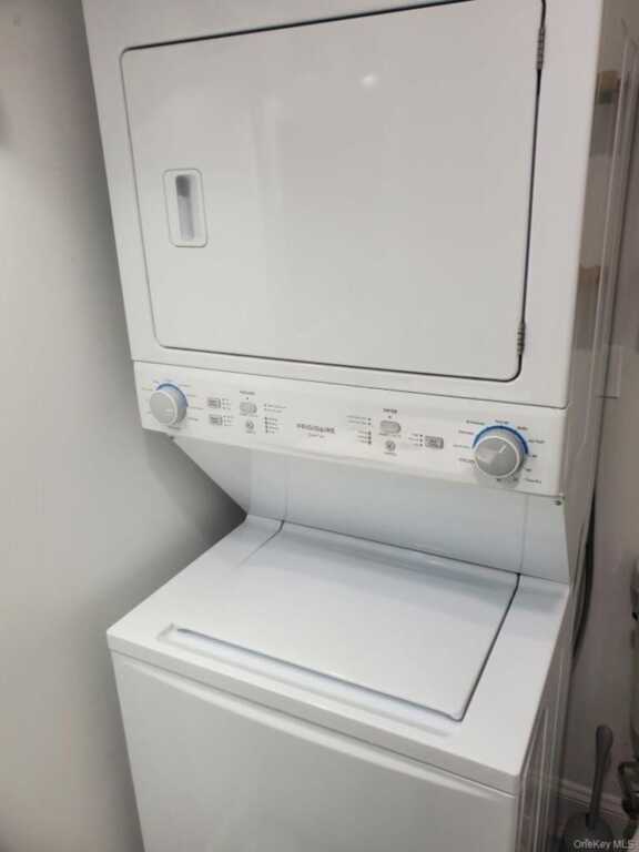 166 Sierra Vista Lane, Valley Cottage, NY 10989 - Photo 10 of 18