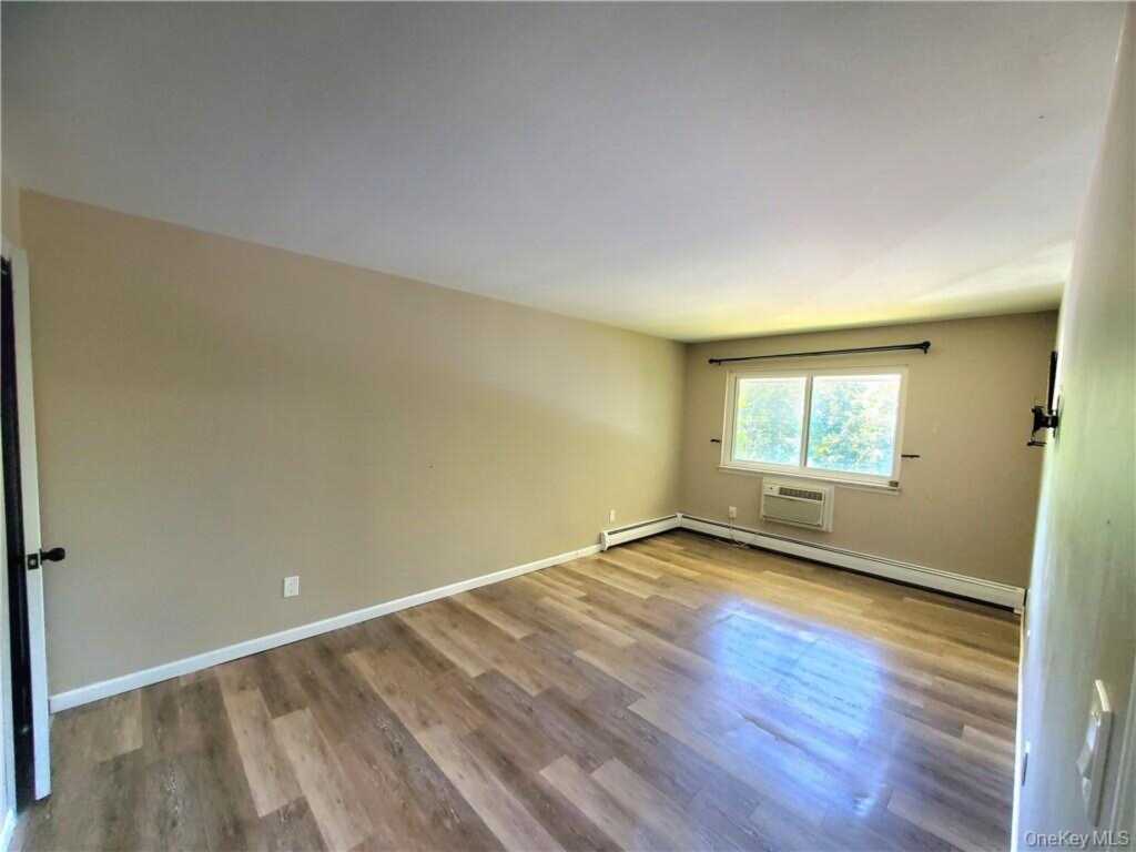 166 Sierra Vista Lane, Valley Cottage, NY 10989 - Photo 14 of 18