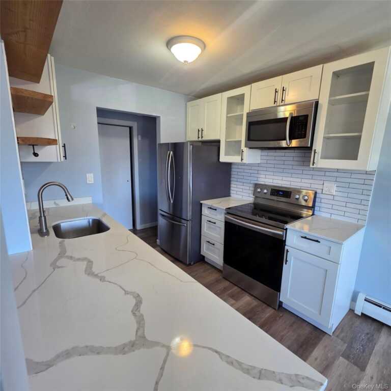 166 Sierra Vista Lane, Valley Cottage, NY 10989 - Photo 6 of 18