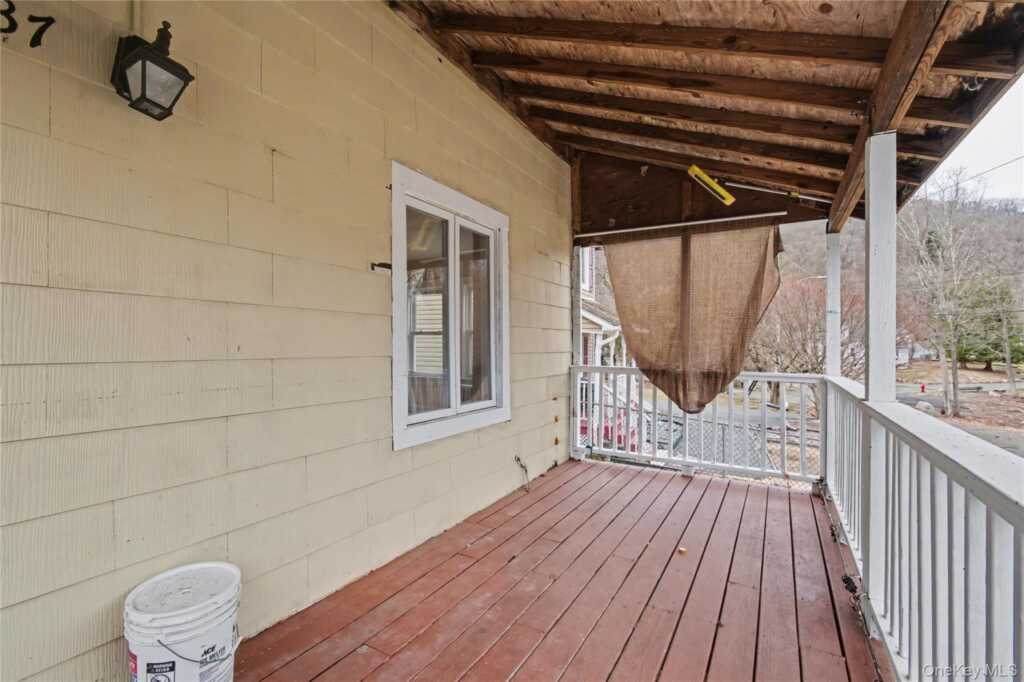 37 7th Street, Suffern, NY 10901 - Photo 2 of 12