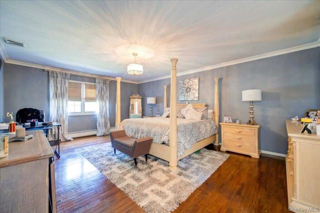 10 Evergreen Court, Suffern, NY 10901 - Photo 15 of 32