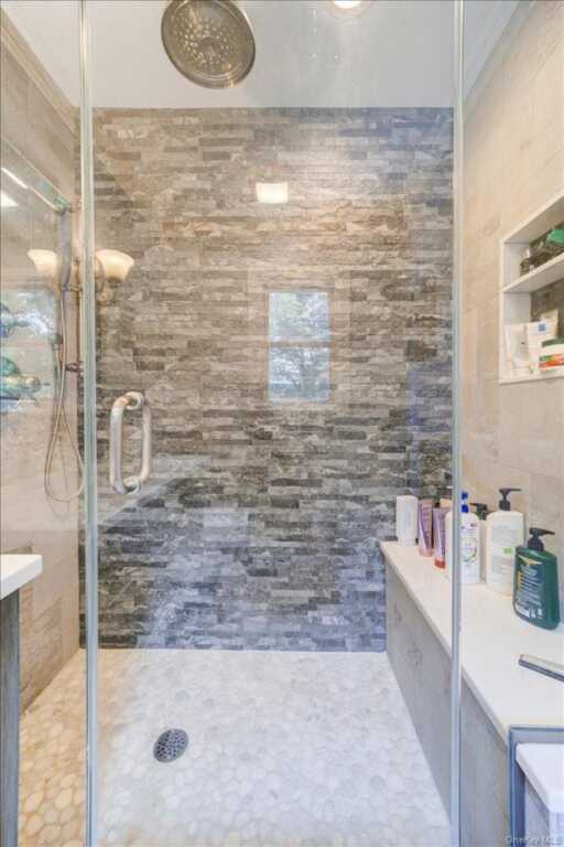 10 Evergreen Court, Suffern, NY 10901 - Photo 18 of 32