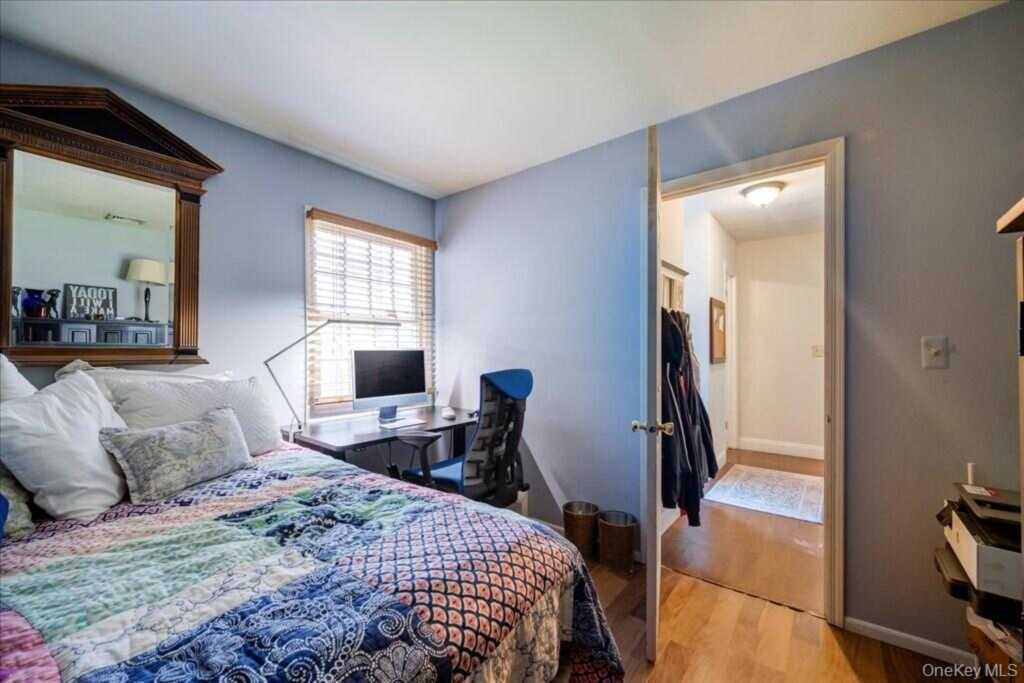 10 Evergreen Court, Suffern, NY 10901 - Photo 19 of 32