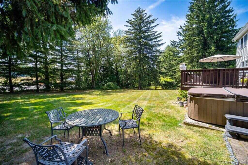 10 Evergreen Court, Suffern, NY 10901 - Photo 28 of 32