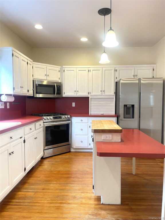 116 Castle Heights Avenue, Nyack, NY 10960 - Photo 11 of 27