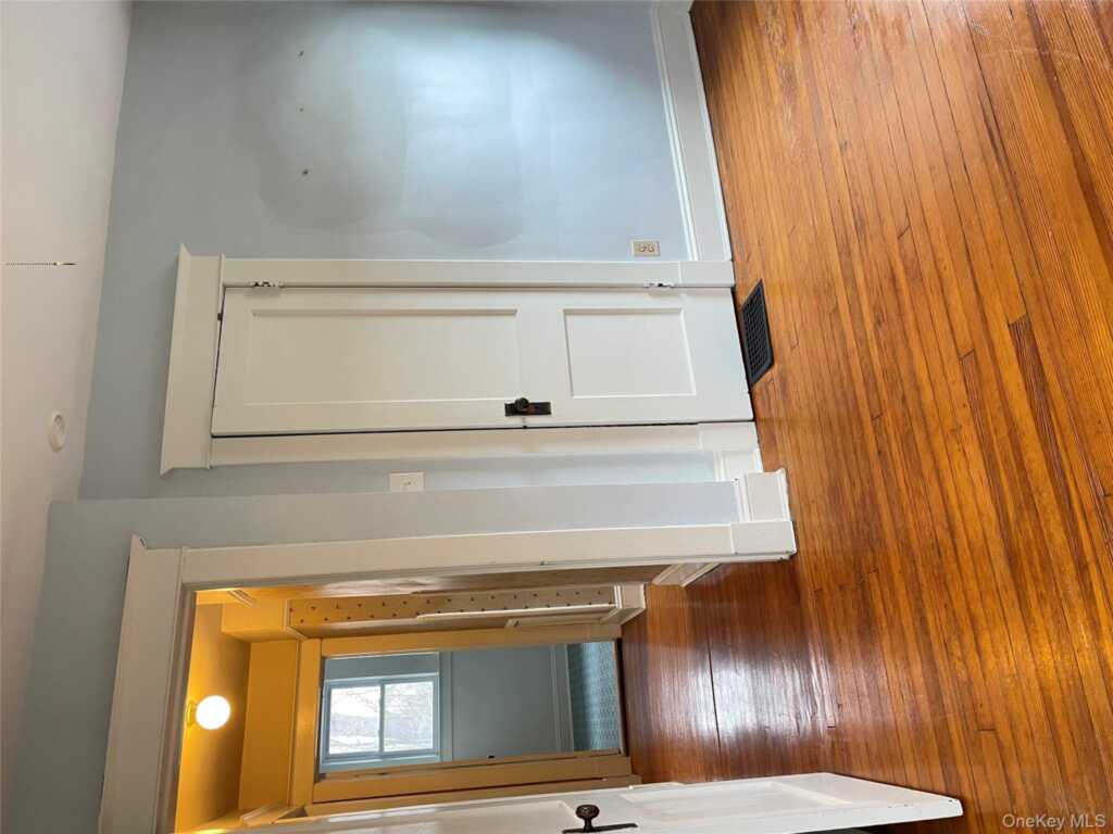 116 Castle Heights Avenue, Nyack, NY 10960 - Photo 17 of 27