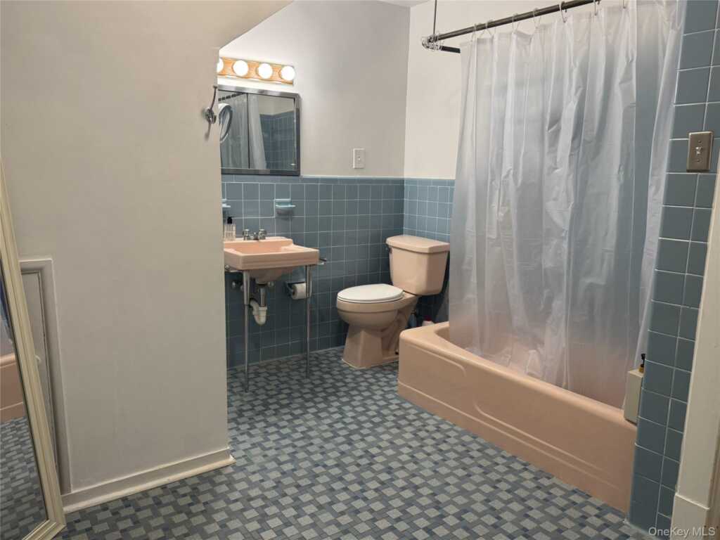 116 Castle Heights Avenue, Nyack, NY 10960 - Photo 22 of 27