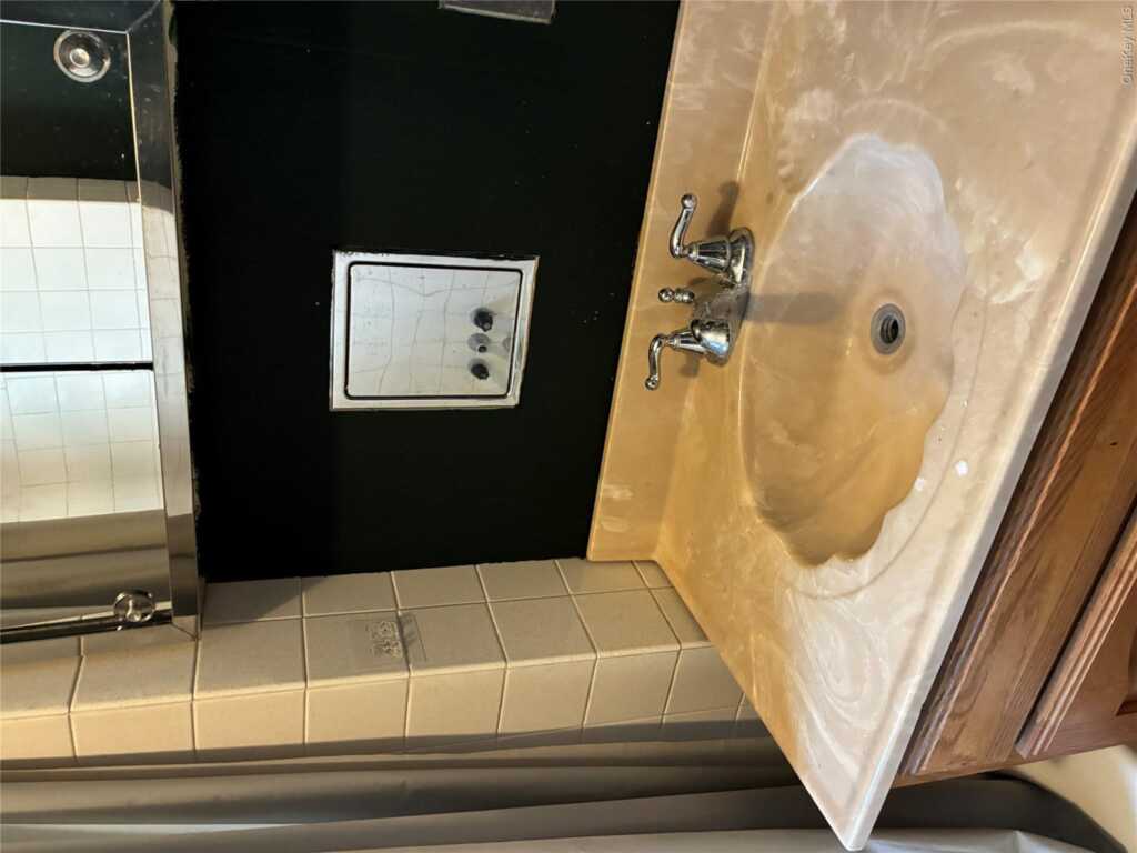 6 Pavilion Road, Suffern, NY 10901 - Photo 8 of 18