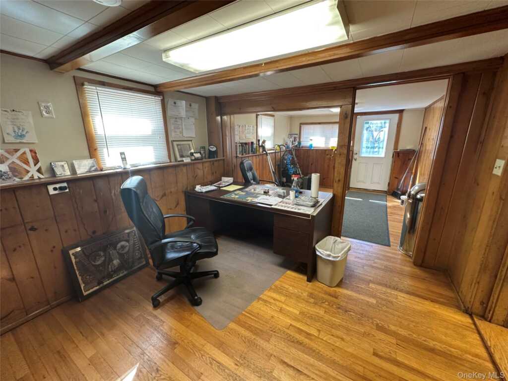 33 Marion Place, Pearl River, NY 10965 - Photo 6 of 12