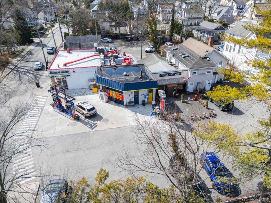 34 Ridgeland Terrace, Rye, NY 10580 - Photo 3 of 10