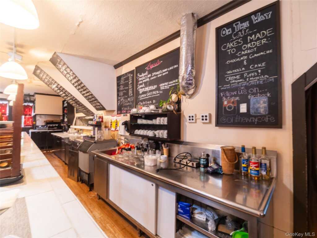 34 Ridgeland Terrace, Rye, NY 10580 - Photo 7 of 10