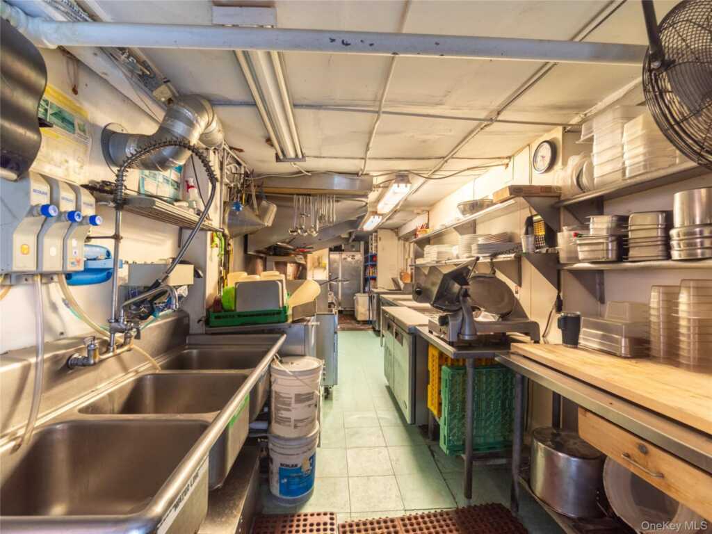 34 Ridgeland Terrace, Rye, NY 10580 - Photo 8 of 10