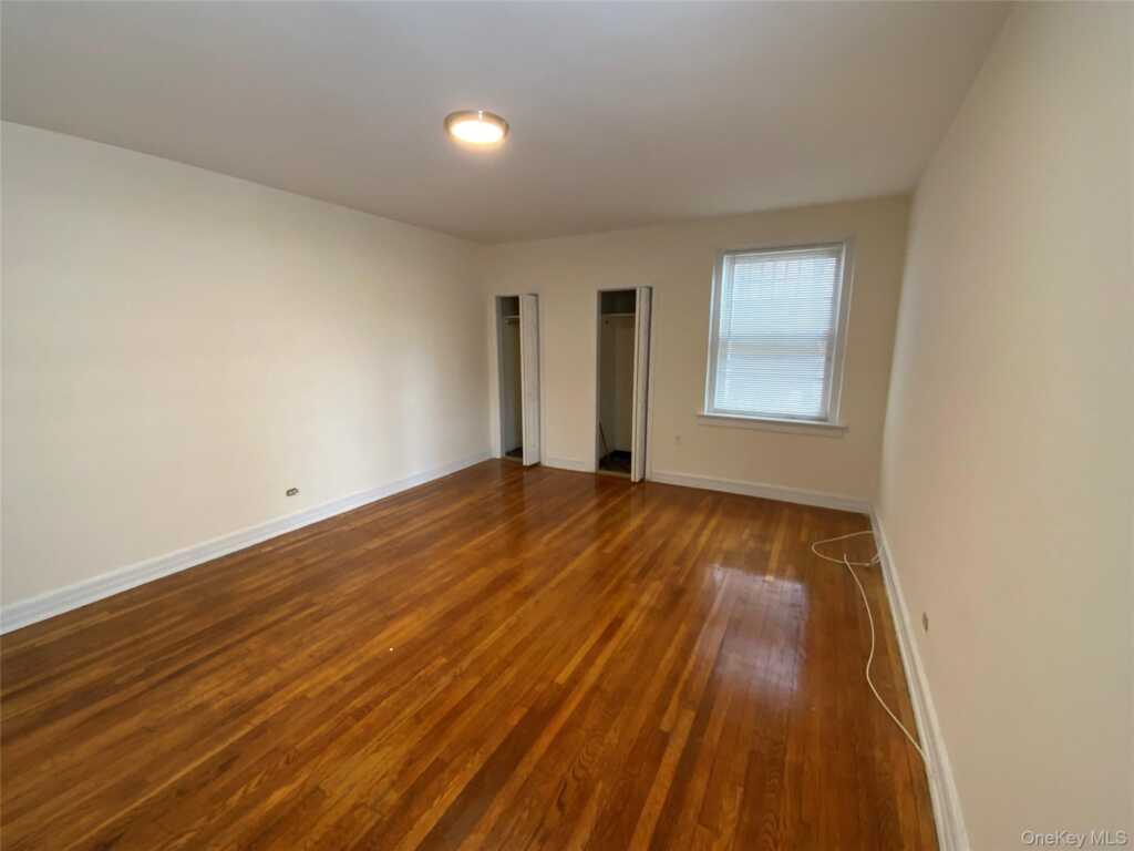 1 S Broadway, Unit #1L, White Plains, NY 10601 - Photo 2 of 6