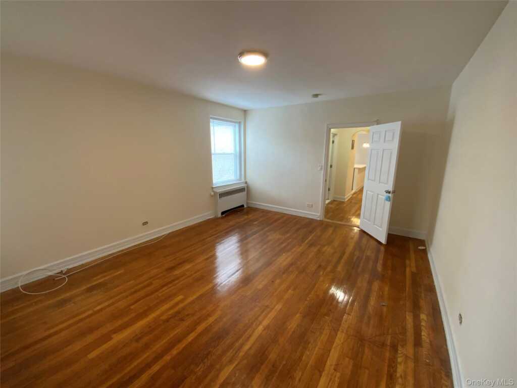 1 S Broadway, Unit #1L, White Plains, NY 10601 - Photo 3 of 6