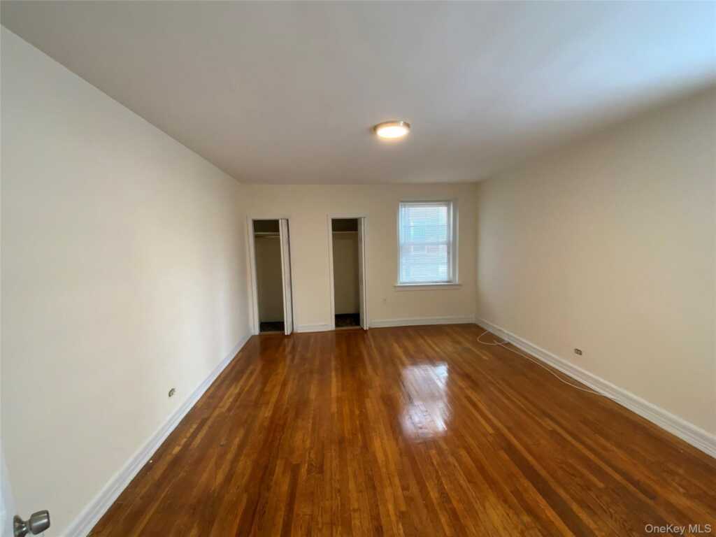 1 S Broadway, Unit #1L, White Plains, NY 10601 - Photo 4 of 6