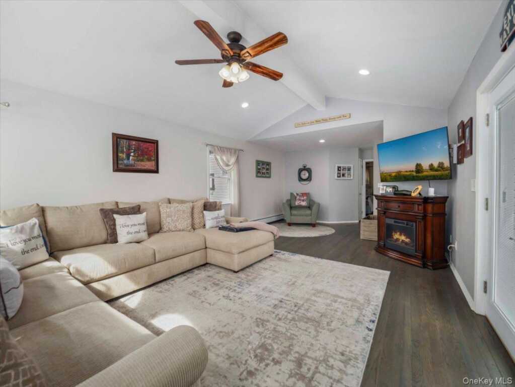 35 Hillside Avenue, Suffern, NY 10901 - Photo 10 of 43