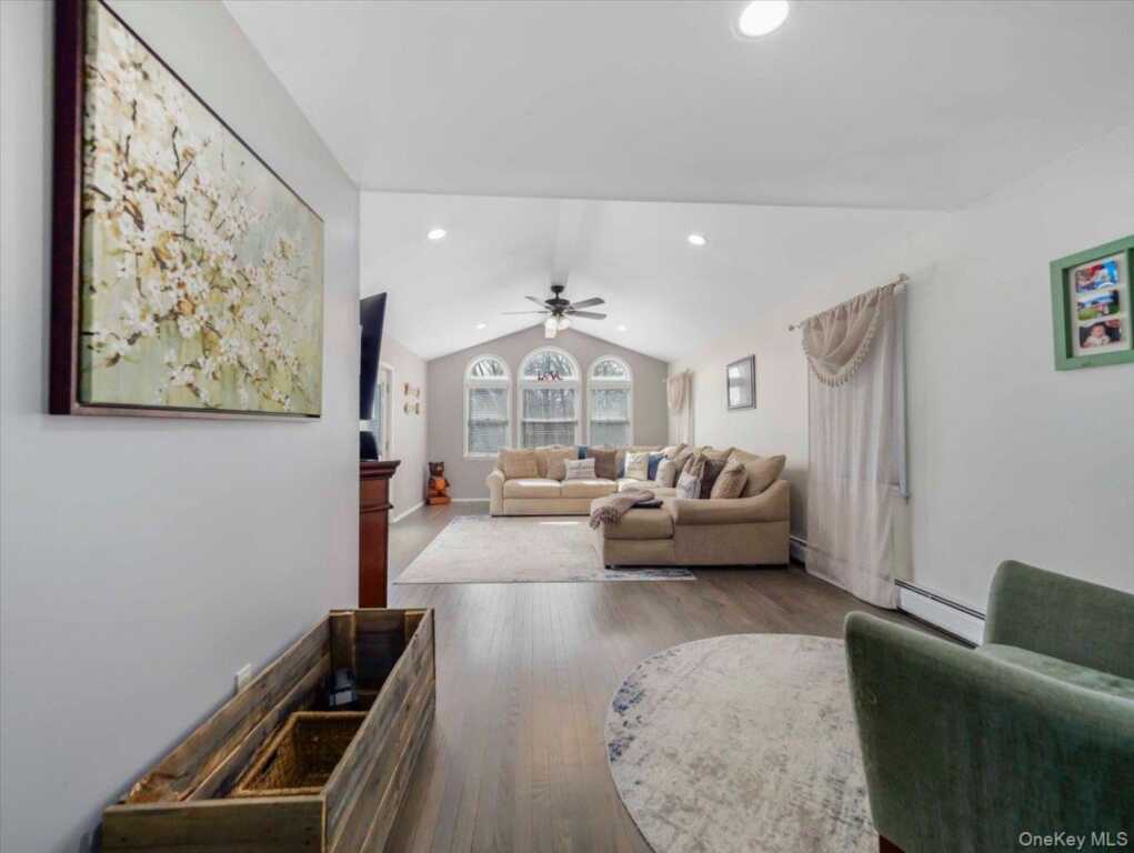 35 Hillside Avenue, Suffern, NY 10901 - Photo 11 of 43