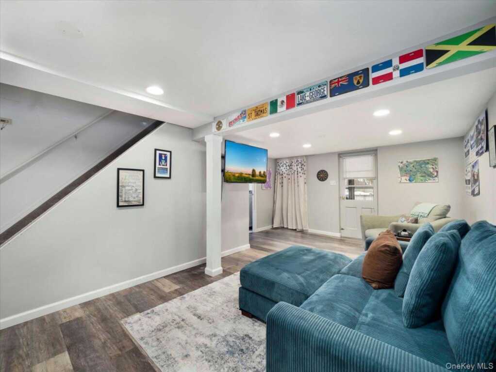 35 Hillside Avenue, Suffern, NY 10901 - Photo 23 of 43