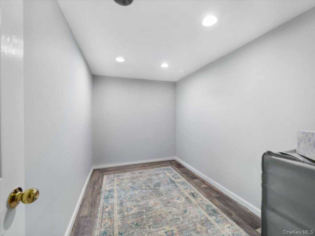 35 Hillside Avenue, Suffern, NY 10901 - Photo 25 of 43