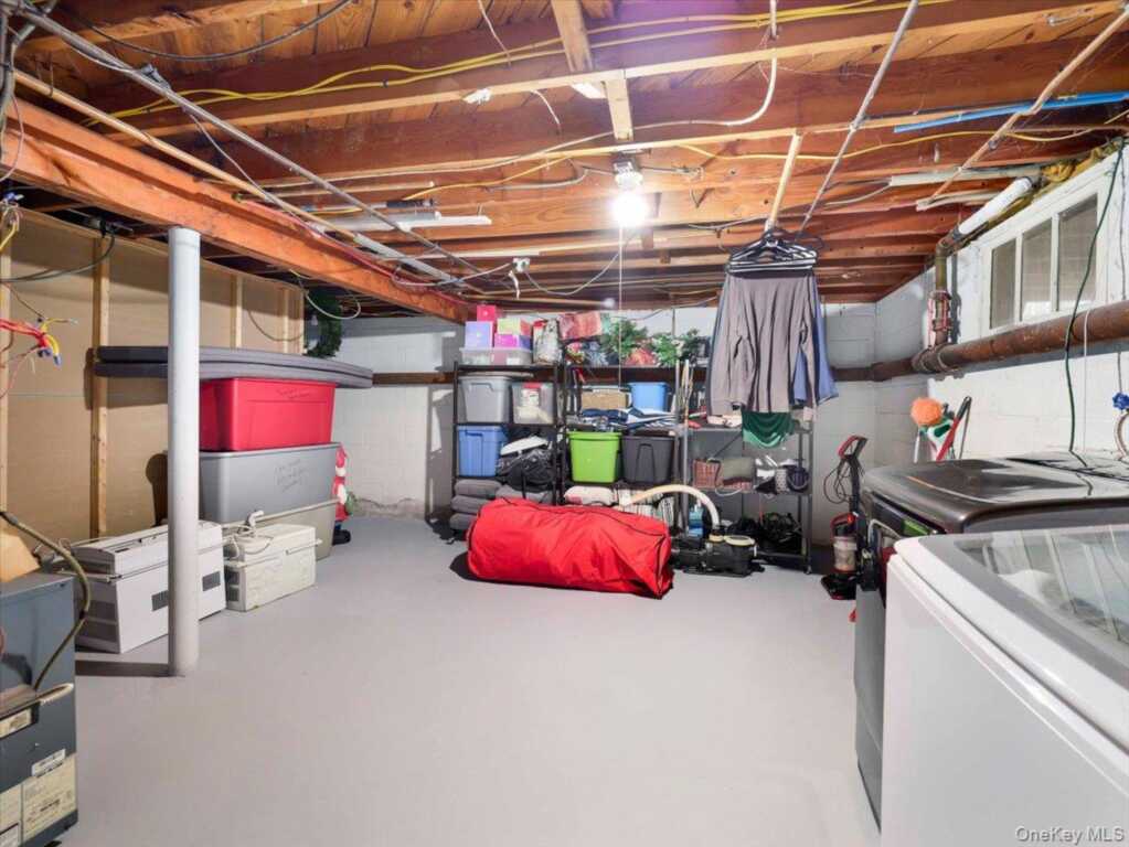 35 Hillside Avenue, Suffern, NY 10901 - Photo 28 of 43